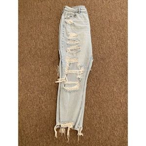 💫High Waist Destroyed Mom Jeans💫